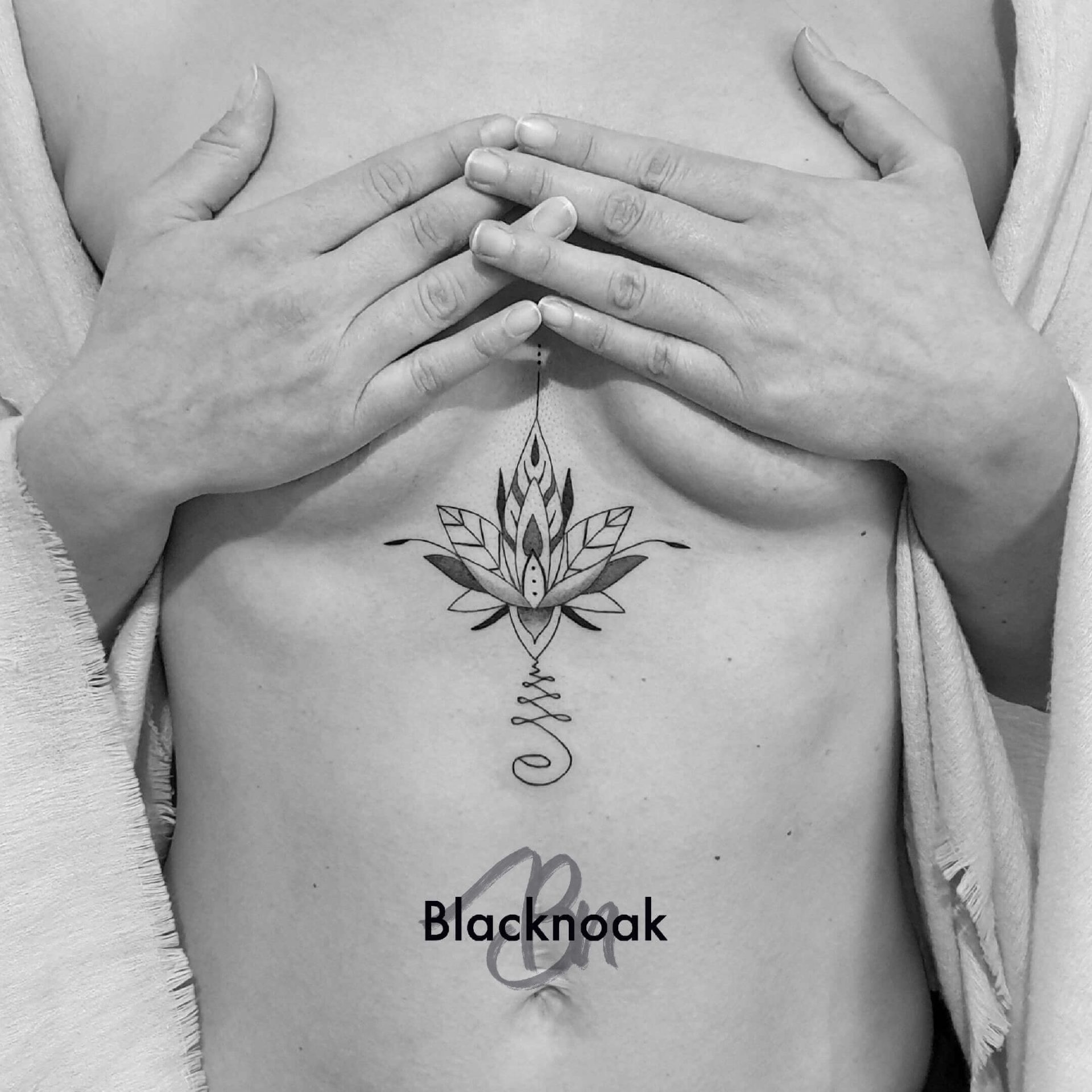Unalome lotus