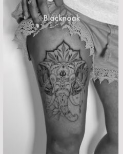 tatouage Éléphant mandala, ornements et lotus - brumath
